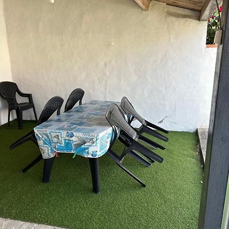 Petite Maison Au Calme, Dans Une Impasse L'Epine  Eksteriør billede